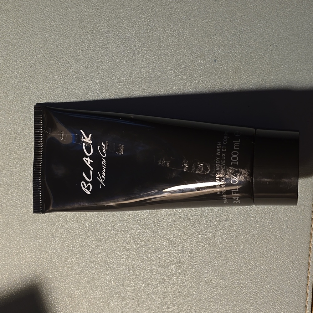 New Kenneth Cole Black Hair and Body Wash for Men